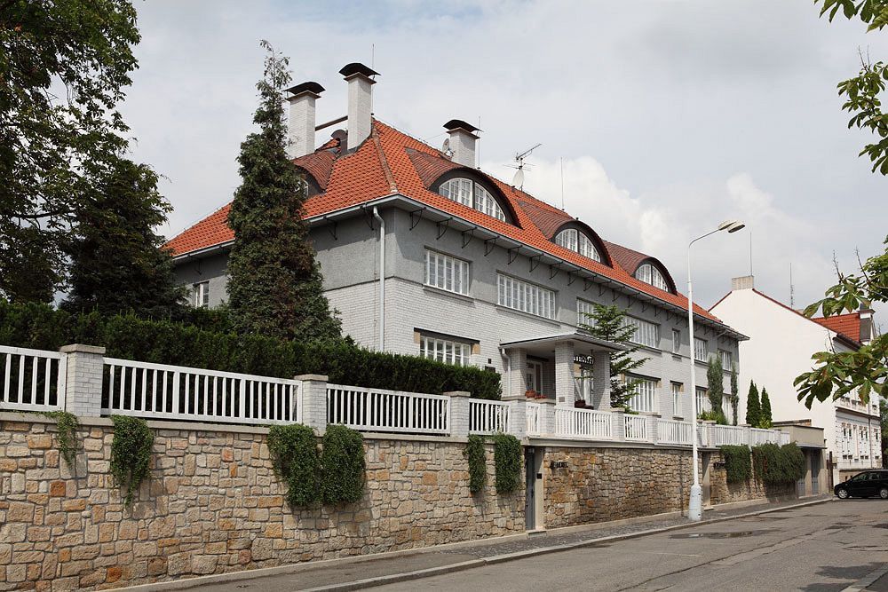Art Deco Hotel Hoffmann คลาดโน ภายนอก รูปภาพ