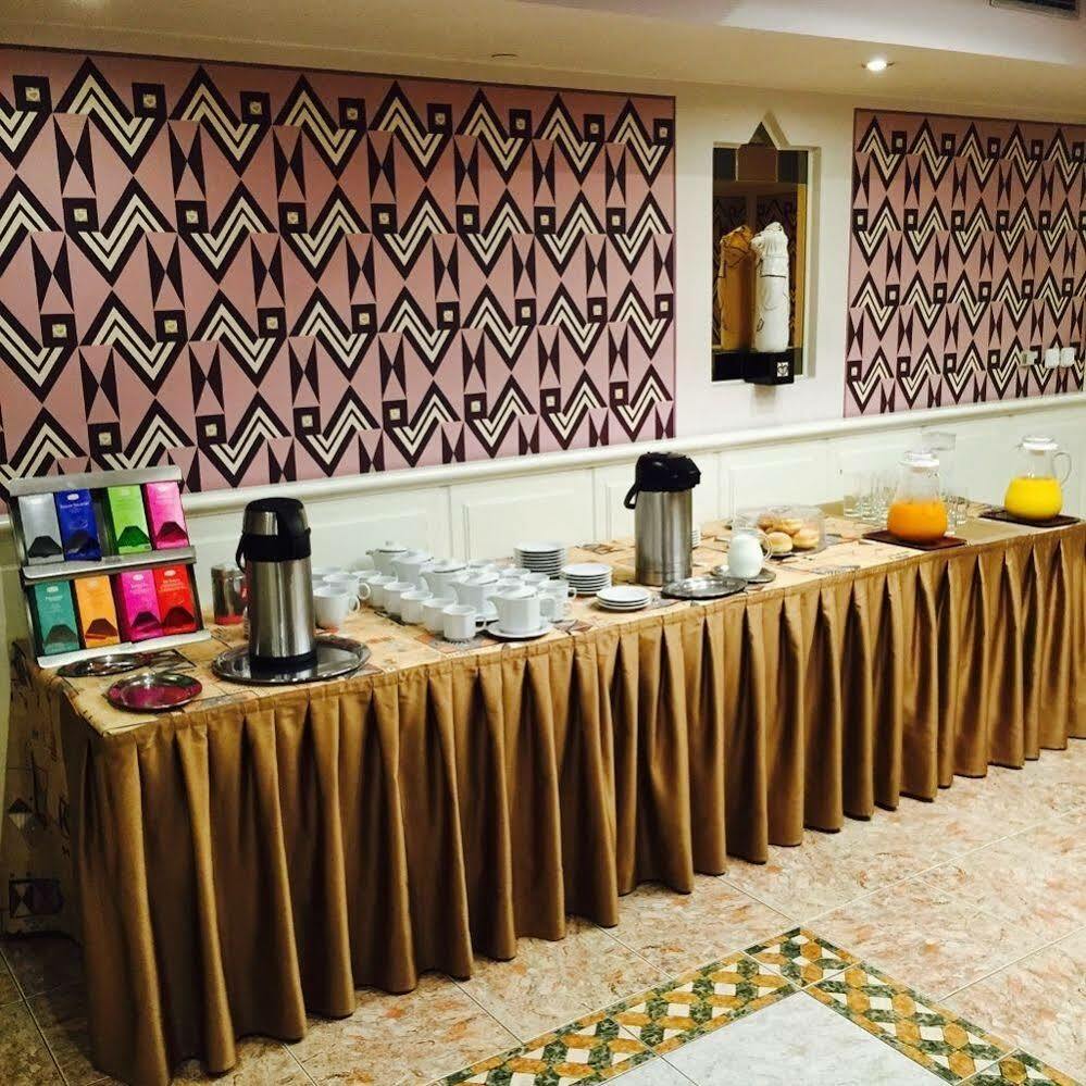 Art Deco Hotel Hoffmann คลาดโน ภายนอก รูปภาพ