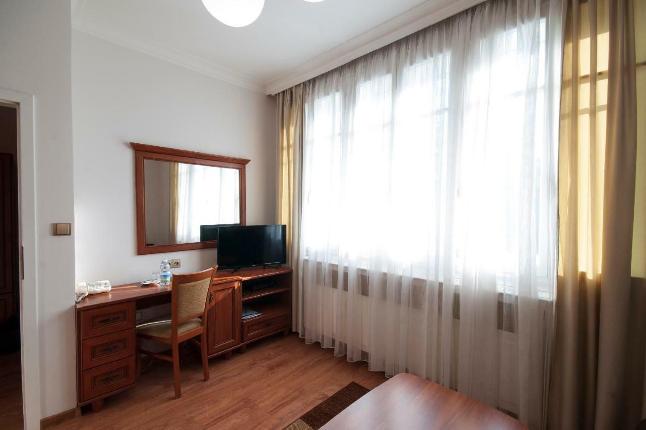 Art Deco Hotel Hoffmann คลาดโน ภายนอก รูปภาพ