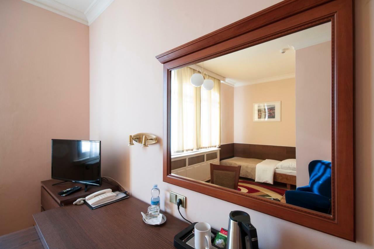 Art Deco Hotel Hoffmann คลาดโน ภายนอก รูปภาพ